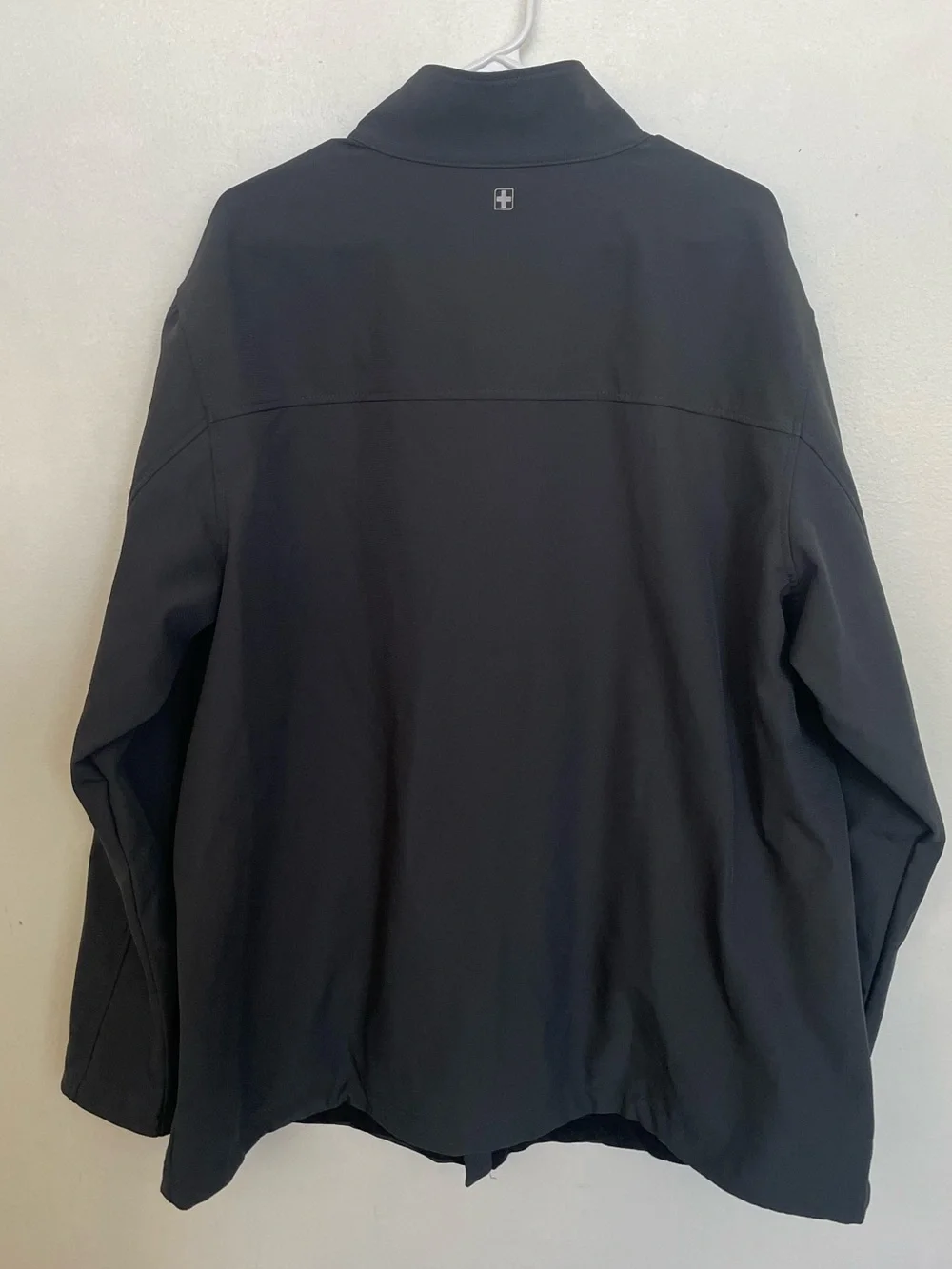 Swiss Tech Men's Black Full-Zip Windbreaker